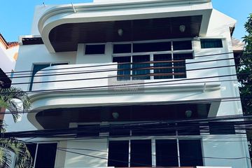 5 Bedroom House for rent in Khlong Tan Nuea, Bangkok near MRT Sukhumvit