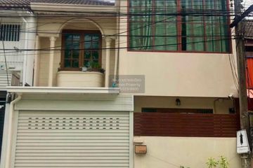 3 Bedroom Townhouse for sale in Baan Yu Charoen 29, Sam Sen Nok, Bangkok near MRT Sutthisan