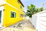 3 Bedroom Townhouse for sale in Pruksa Ville 99 Petchkasem 91-93, Om Noi, Samut Sakhon
