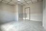 5 Bedroom Townhouse for sale in Om Noi, Samut Sakhon
