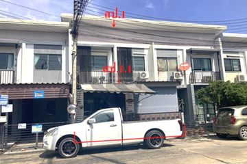 3 Bedroom Townhouse for sale in Khlong Chet, Pathum Thani