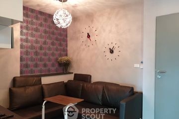 2 Bedroom Condo for rent in Life Ratchadapisek, Huai Khwang, Bangkok near MRT Huai Khwang