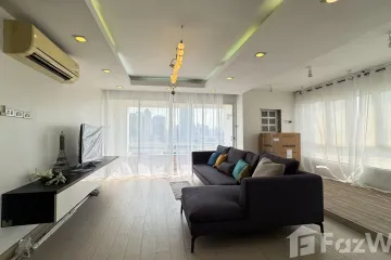 3 Bedroom Condo for rent in Srivara Mansion, Din Daeng, Bangkok near MRT Thailand Cultural Centre