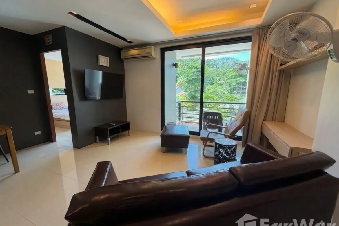 Fully-Furnished 1BR at Royal Kamala – Lush Mountain Views