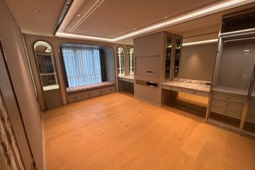 3 Bedroom Condo for sale in Le Cosi Ekamai 28, Khlong Tan Nuea, Bangkok near BTS Thong Lo