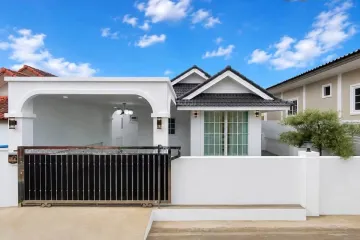 3 Bedroom House for sale in Rattanakorn Village 5, Nong Prue, Chonburi