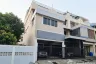 6 Bedroom Townhouse for sale in Bang Na, Bangkok