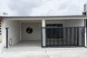 2 Bedroom Townhouse for sale in Chaofa Dowroong, Talat Nuea, Phuket