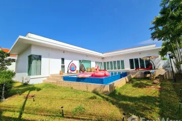 3 Bedroom Villa for rent in Ko Kaeo, Phuket