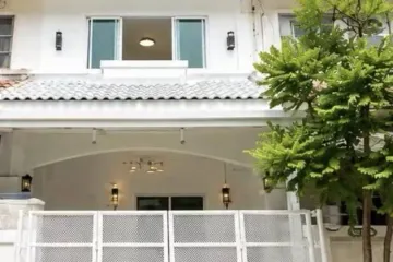 4 Bedroom Townhouse for sale in Patcharat Village, Tha Raeng, Bangkok