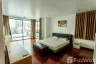 3 Bedroom Condo for sale in Baan Sathorn Condo, Khlong Toei Nuea, Bangkok near MRT Phetchaburi