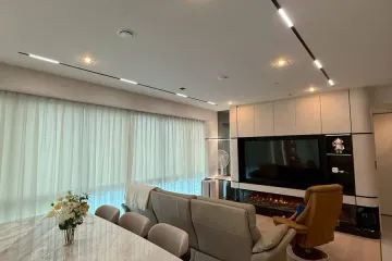2 Bedroom Condo for sale in The Room Sukhumvit 21, Khlong Toei Nuea, Bangkok near MRT Sukhumvit