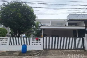 4 Bedroom House for rent in Saphan Sung, Bangkok near MRT Rat Phatthana