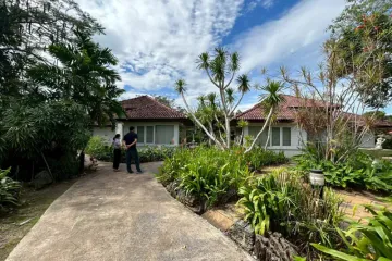 2 Bedroom House for sale in Khao Mai Kaeo, Chonburi