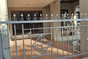 4 Bedroom House for rent in Phlapphla, Bangkok