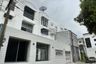 8 Bedroom Townhouse for sale in Huai Khwang, Bangkok