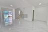 3 Bedroom Townhouse for sale in Khlong Song, Pathum Thani