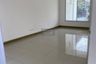 3 Bedroom Townhouse for sale in Krathum Lom, Nakhon Pathom