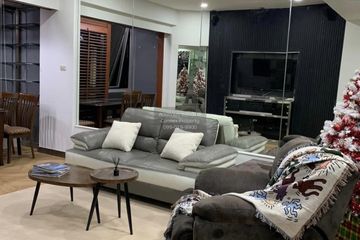 2 Bedroom Condo for sale in Khlong Toei Nuea, Bangkok near MRT Sukhumvit