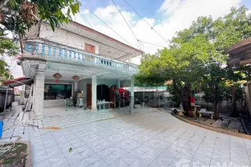 5 Bedroom House for sale in Bang Khae Nuea, Bangkok