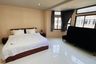 1 Bedroom Townhouse for rent in Khlong Toei Nuea, Bangkok near MRT Sukhumvit
