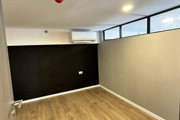 3 Bedroom Condo for sale in Landmark @MRTA Station, Bang Kapi, Bangkok near MRT Pradit Manutham