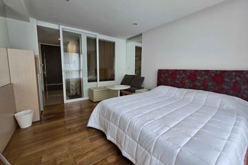 1 Bedroom Condo for sale in 15 Sukhumvit Residences, Khlong Toei Nuea, Bangkok near BTS Nana