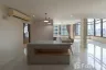 2 Bedroom Condo for Sale or Rent in The Emporio Place, Khlong Tan, Bangkok near BTS Phrom Phong
