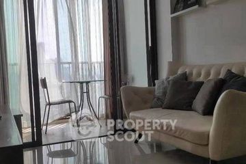 1 Bedroom Condo for sale in Ideo Sathorn-Taksin, Bang Lamphu Lang, Bangkok near BTS Krung Thon Buri