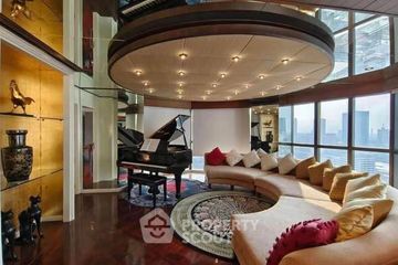 2 Bedroom Condo for rent in Nusa State Tower Condominium, Silom, Bangkok near BTS Surasak