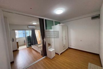 1 Bedroom Condo for sale in Huai Khwang, Bangkok near MRT Huai Khwang