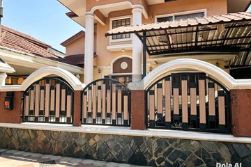 8 Bedroom House for sale in Lak Hok, Pathum Thani