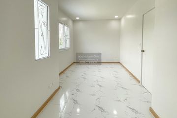 3 Bedroom Townhouse for sale in Baan Pruksa 86/1 Ladkrabang-Suvarnabhumi, Sisa Chorakhe Noi, Samut Prakan