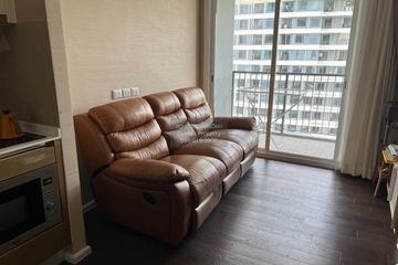 2 Bedroom Condo for rent in The Saint Residences, Chom Phon, Bangkok near MRT Phahon Yothin
