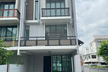 3 Bedroom Townhouse for rent in Areeya Mandarina Sukhumvit 77, Suan Luang, Bangkok near MRT Si Nut