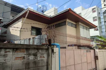 3 Bedroom House for sale in Thung Wat Don, Bangkok near BTS Surasak