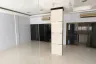 Commercial for rent in Silom, Bangkok near BTS Chong Nonsi