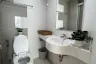1 Bedroom Condo for sale in Lumpini Place Rama 4-Kluaynamthai, Phra Khanong, Bangkok near BTS Ekkamai