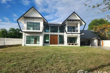 4 Bedroom House for rent in Nam Phrae, Chiang Mai