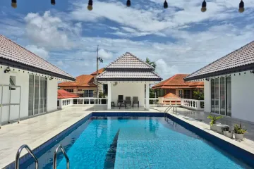 9 Bedroom House for sale in Nong Prue, Chonburi
