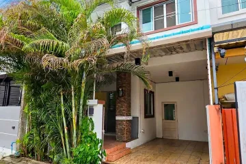 3 Bedroom Townhouse for sale in Phanason Garden Home Thalang, Thep Krasatti, Phuket