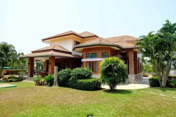 4 Bedroom House for sale in San Pa Pao, Chiang Mai