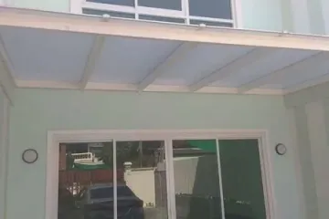2 Bedroom Townhouse for rent in Bang Chak, Bangkok near BTS Punnawithi