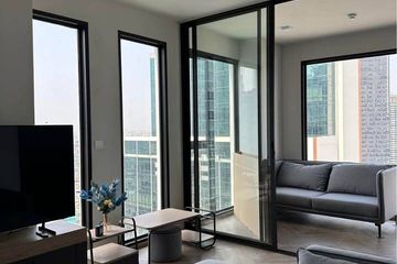 2 Bedroom Condo for rent in Chapter Chula-Samyan, Maha Phruettharam, Bangkok near MRT Sam Yan