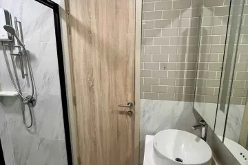 1 Bedroom Condo for rent in XT Phayathai, Thanon Phaya Thai, Bangkok near BTS Phaya Thai