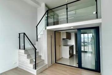 1 Bedroom Condo for rent in Origin Play Bangkhunnon Triple Station, Bang Khun Non, Bangkok near MRT Bang Khun Non