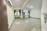 4 Bedroom Townhouse for rent in Sam Sen Nai, Bangkok near BTS Saphan Kwai