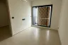 1 Bedroom Condo for sale in Life Charoennakhon - Sathorn, Bang Lamphu Lang, Bangkok near BTS Krung Thon Buri