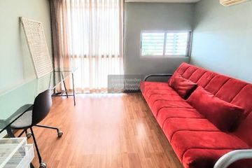 2 Bedroom Condo for rent in The Kris Ratchada 17, Din Daeng, Bangkok near MRT Sutthisan