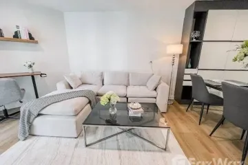 2 Bedroom Condo for rent in Belle Grand Rama 9, Huai Khwang, Bangkok near MRT Phra Ram 9